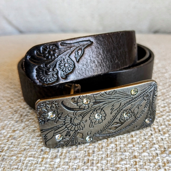 Fossil Accessories - Vintage Fossil Genuine Leather Black Belt with Rhinestone Tooled Buckle Size Med